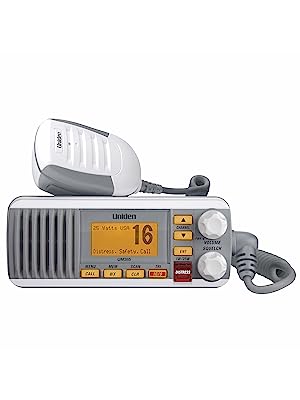 Uniden UM435 VHF Marine Radio Package